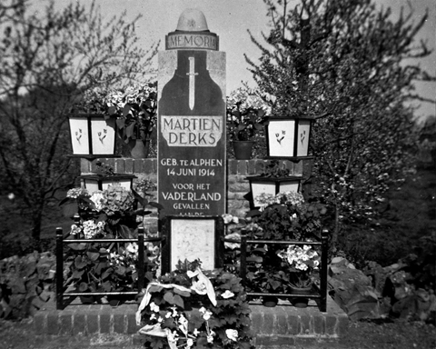 Monument Martinus Hendrikus Derks